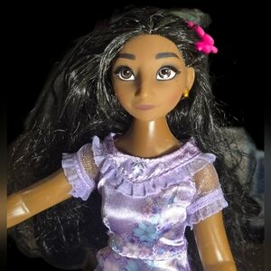 Disney Encanto Isabela Madrigal Fashion

Doll